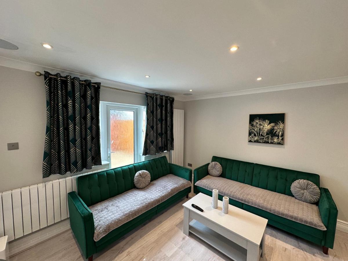 Luxury House Apartamento Greenford  Exterior foto