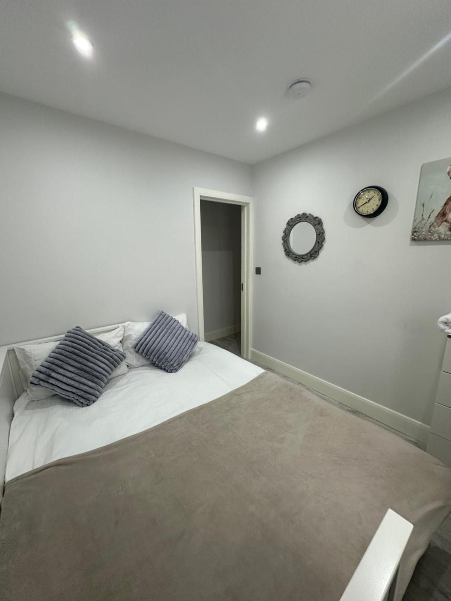 Luxury House Apartamento Greenford  Exterior foto