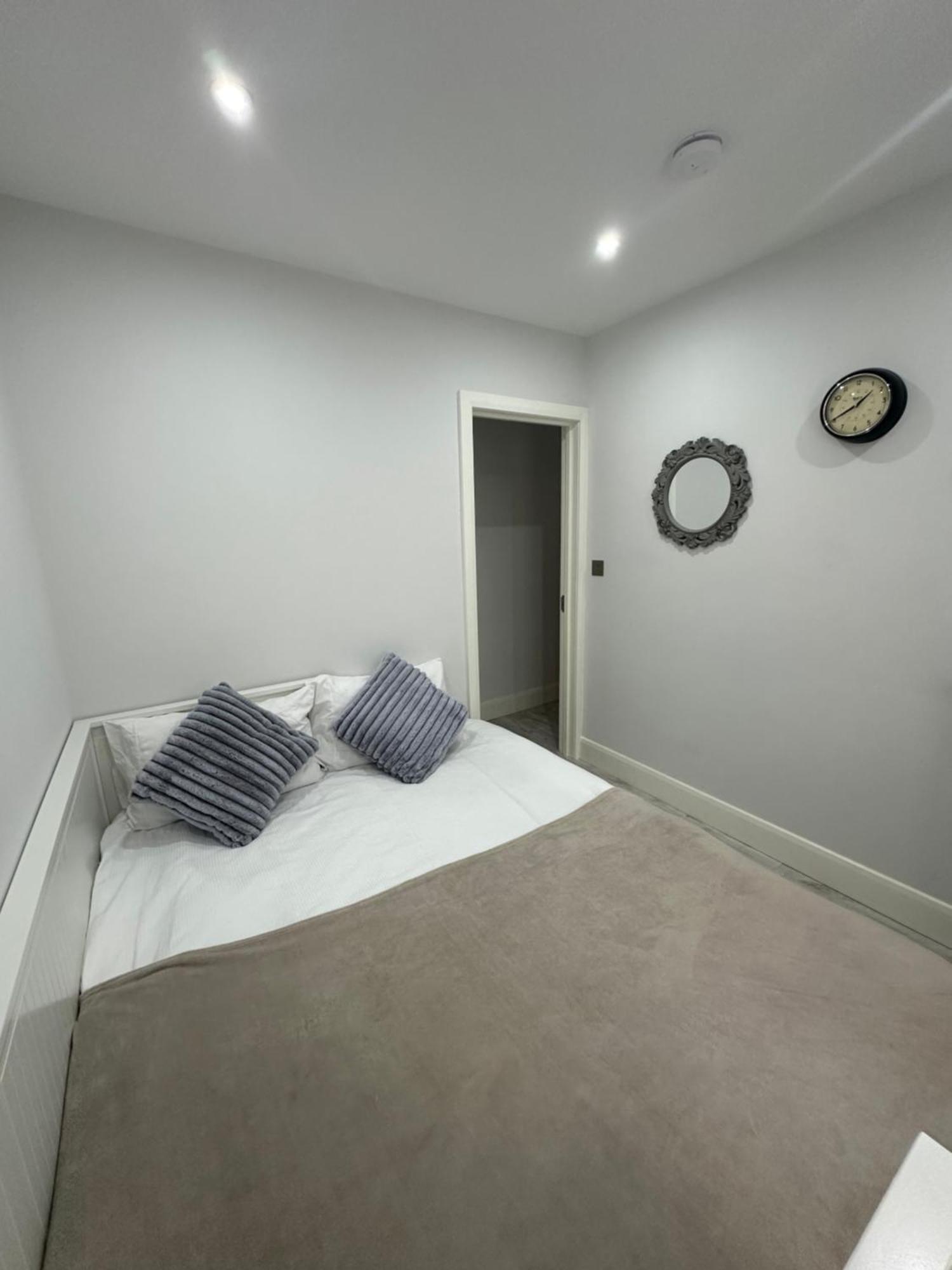 Luxury House Apartamento Greenford  Exterior foto