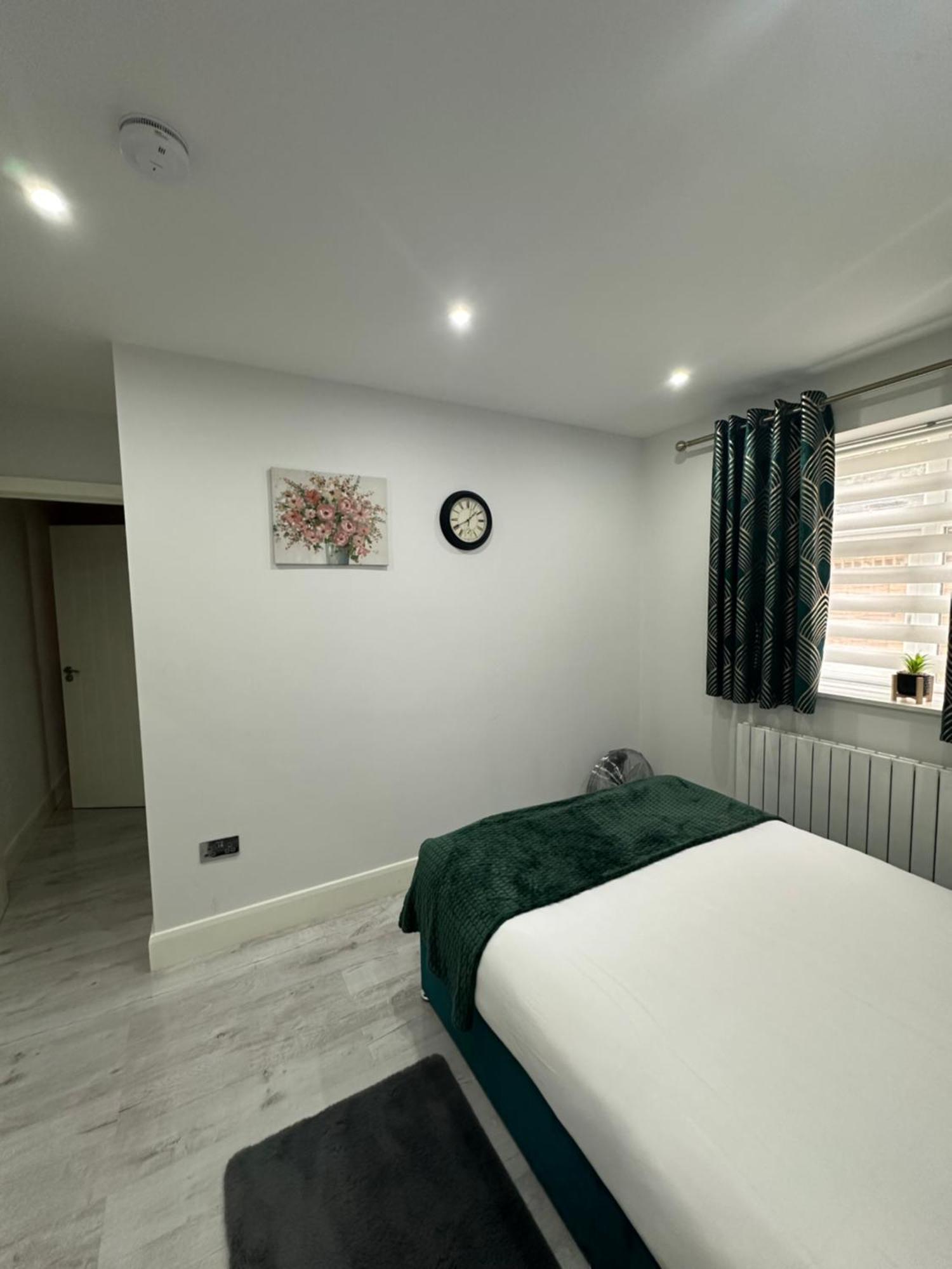 Luxury House Apartamento Greenford  Exterior foto